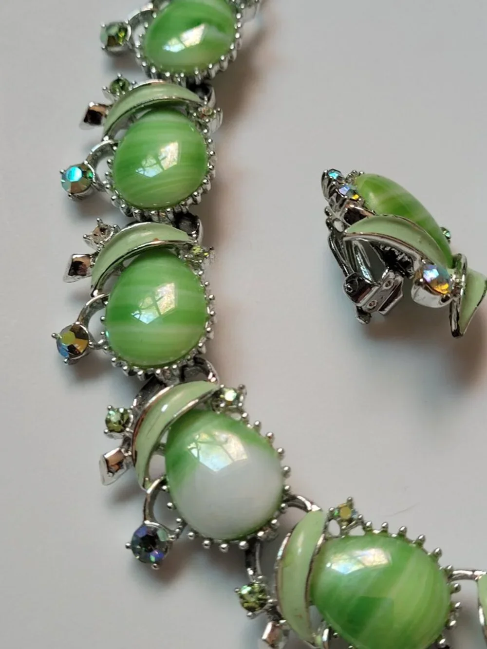 Vintage 1950's Thermoset costume jewelry set